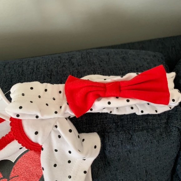 NWOT Minnie Mouse Outfit 6/9 months - Picture 3 of 7